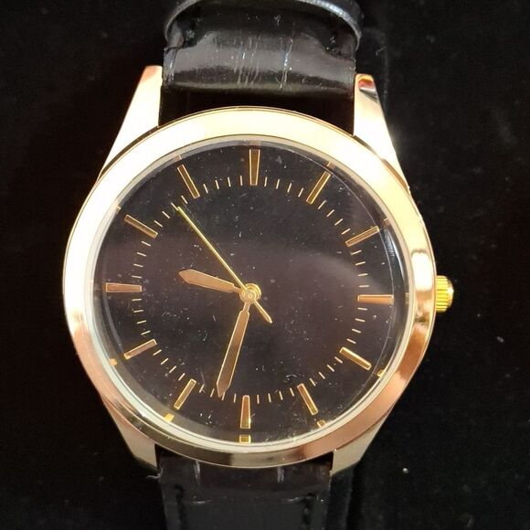 His and hers matching watch set, water resistant (W032) main image 5